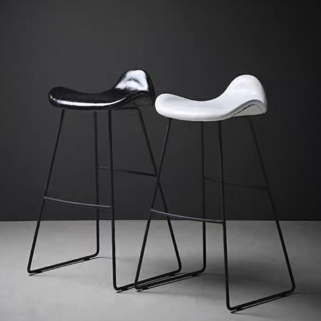 Magnus Bar Stool4