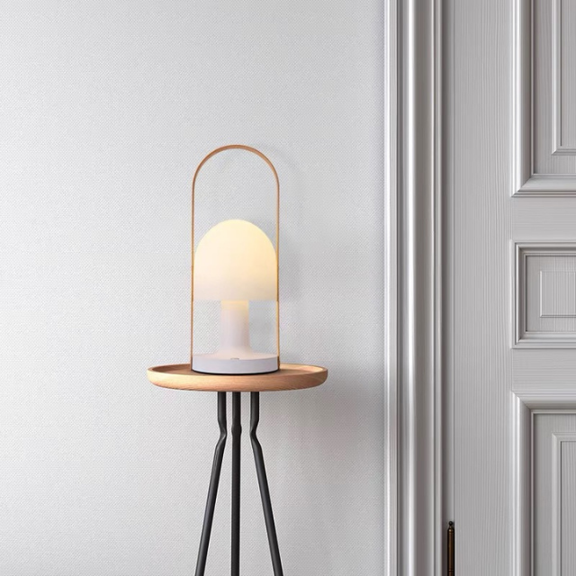 Thal Table Lamp P0722